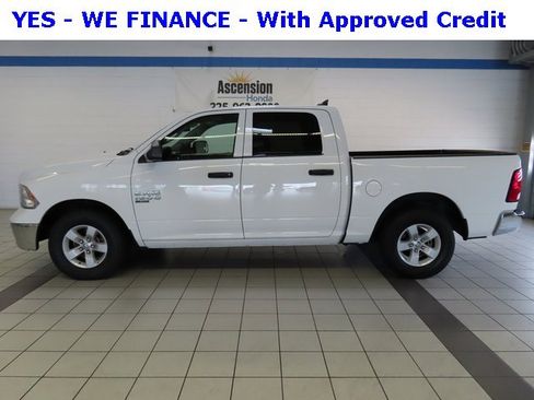 Used 2023 RAM 1500 Classic SLT w/ Trailer & Traction Group image 3
