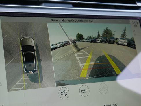 Used 2023 Land Rover Range Rover SE image 33