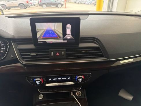 Used 2019 Audi Q5 2.0T Premium AWD/4WD image 14