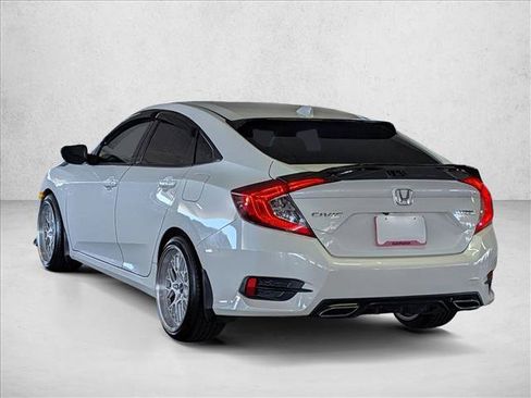 Used 2018 Honda Civic EX image 8