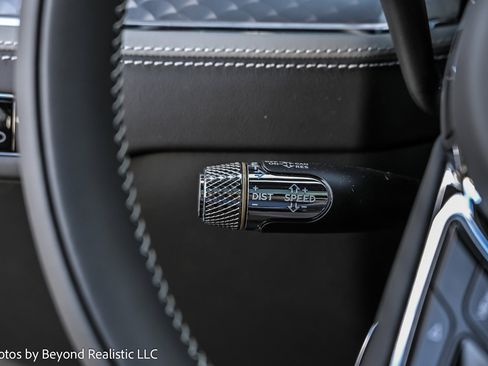 New 2025 Bentley Flying Spur Plug-In Hybrid image 41