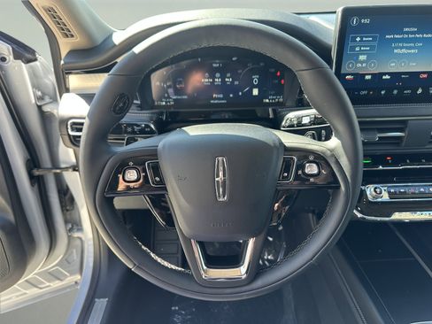 New 2026 Lincoln Corsair Premiere AWD/4WD image 11