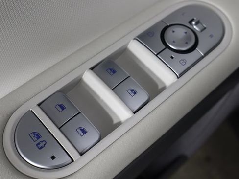 Used 2024 Hyundai Ioniq 5 SEL RWD image 14