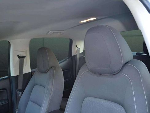 Used 2018 GMC Canyon SLE w/ SLE Convenience Package image 17