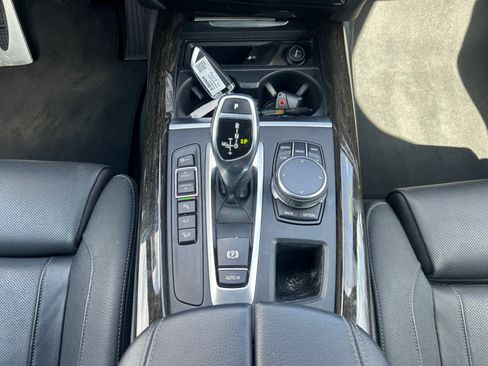 Used 2018 BMW X5 xDrive50i AWD/4WD image 19