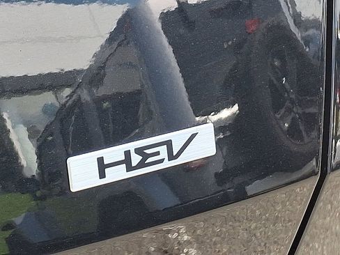 Used 2023 Kia Sportage LX image 31