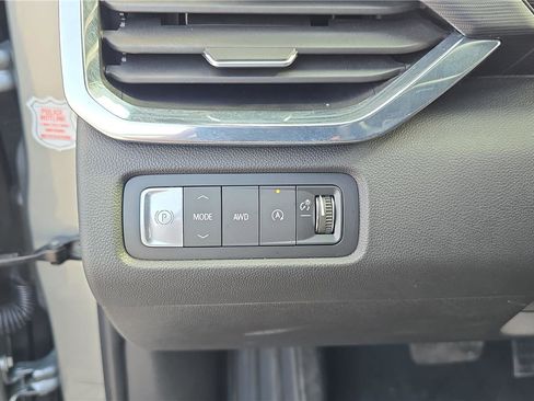 Used 2025 GMC Acadia Elevation AWD/4WD image 26