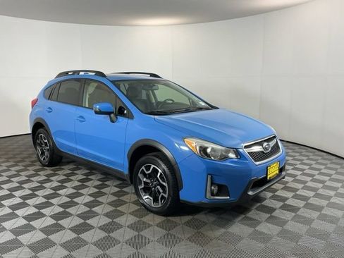 Used 2016 Subaru Crosstrek 2.0i Limited AWD/4WD image 3