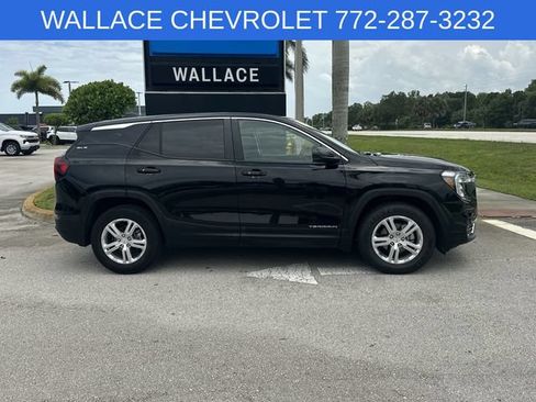 Used 2024 GMC Terrain SLE FWD image 6