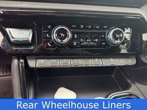 Used 2024 GMC Sierra 1500 AT4 w/ Technology Package image 38