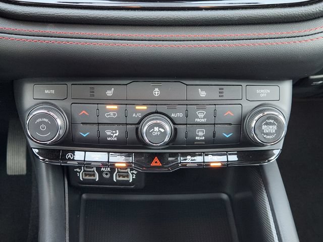Used 2025 Dodge Durango GT RWD image 20