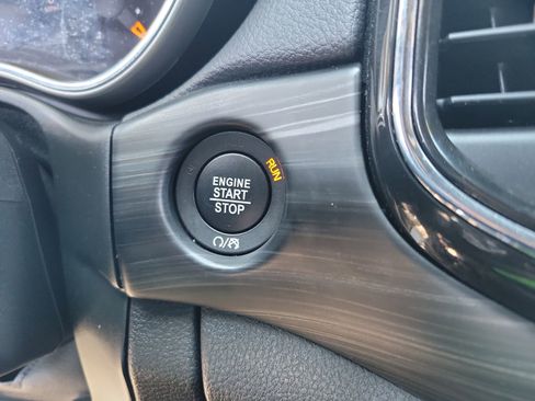 Used 2021 Jeep Grand Cherokee Laredo X RWD image 33