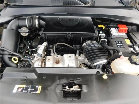 Used 2024 Jeep Compass Latitude AWD/4WD image 30