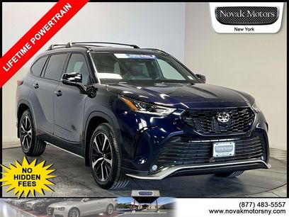 Used 2022 Toyota Highlander XSE