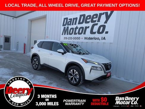Used 2022 Nissan Rogue SV image 1