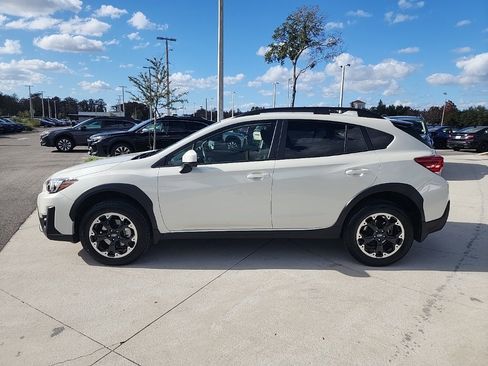 Certified 2022 Subaru Crosstrek 2.0i Premium w/ Popular Package #3 image 3