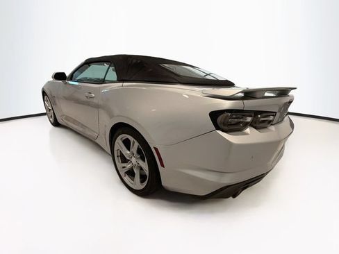 Used 2019 Chevrolet Camaro SS RWD image 6