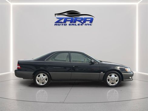 Used 2000 Lexus ES 330 FWD image 8