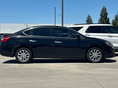 Used 2019 Nissan Sentra SV FWD image 9