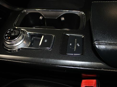 Used 2017 Ford Fusion Energi Titanium FWD image 25
