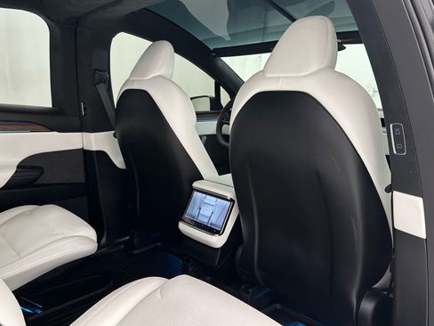 Used 2026 Tesla Model X AWD/4WD image 21
