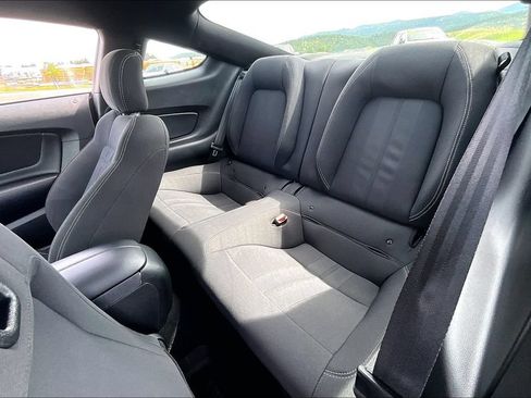 Used 2022 Ford Mustang GT RWD image 26