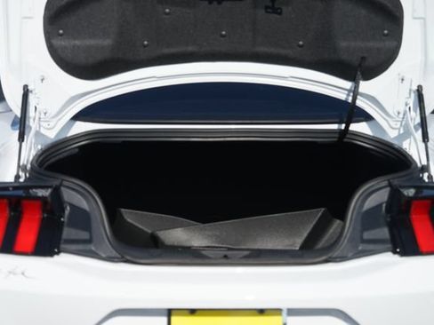Used 2024 Ford Mustang Premium RWD image 27