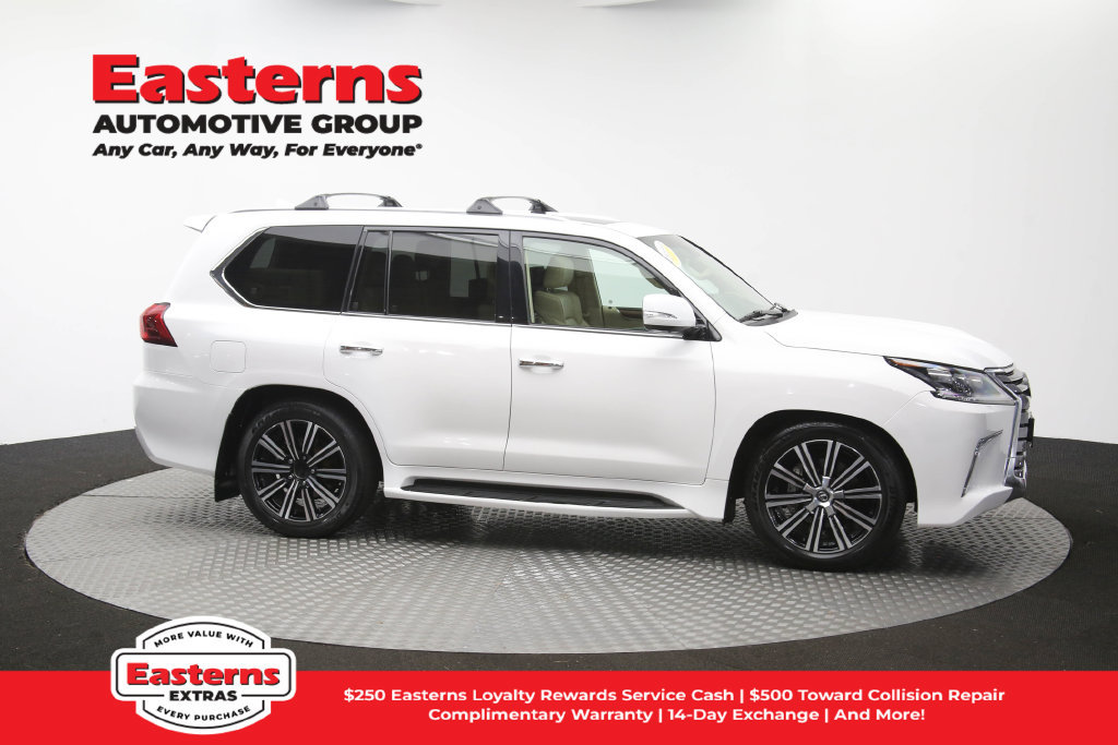 Used 2021 Lexus LX 570 4WD w/ Luxury Package image 57