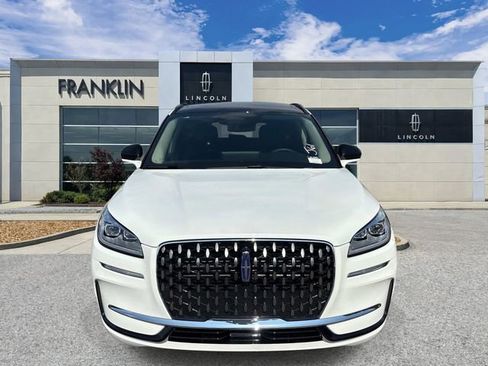 New 2025 Lincoln Corsair Grand Touring w/ Rear Removable Package Tray AWD/4WD image 2