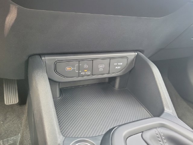 New 2026 Kia K4 FWD image 23