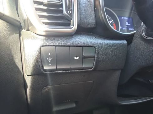 Used 2020 Kia Sportage LX FWD image 21