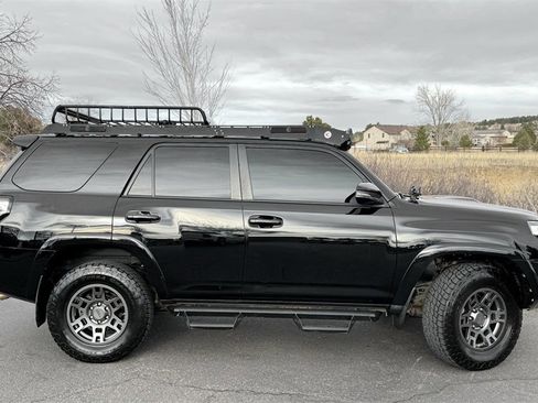 Used 2020 Toyota 4Runner Venture image 5