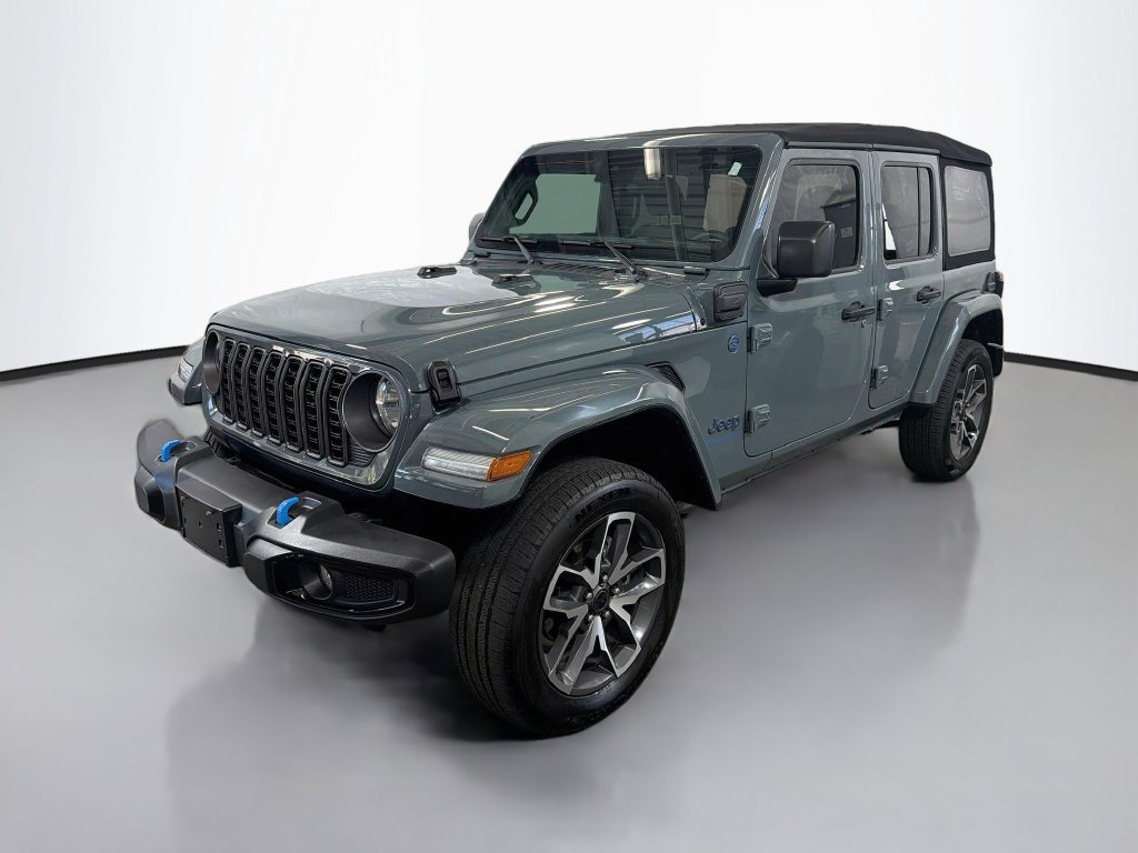 Used 2024 Jeep Wrangler Unlimited w/ Convenience Group AWD/4WD image 5