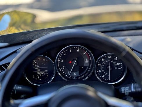 Used 2018 MAZDA MX-5 Miata Grand Touring image 40