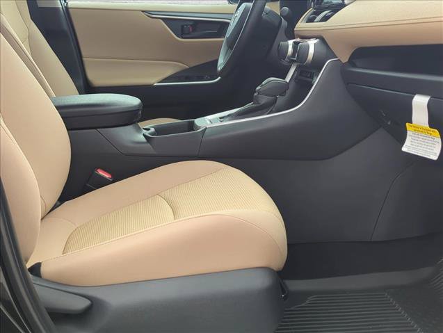 Certified 2025 Toyota RAV4 LE FWD image 18