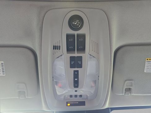 Used 2015 GMC Terrain SLT image 11