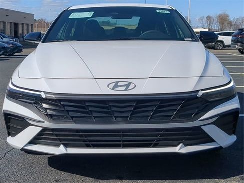 New 2025 Hyundai Elantra Sport image 8