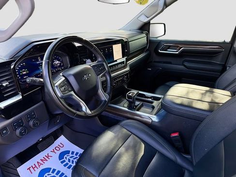 Used 2024 Chevrolet Silverado 1500 LT Trail Boss w/ LT Trail Boss Premium Package AWD/4WD image 23