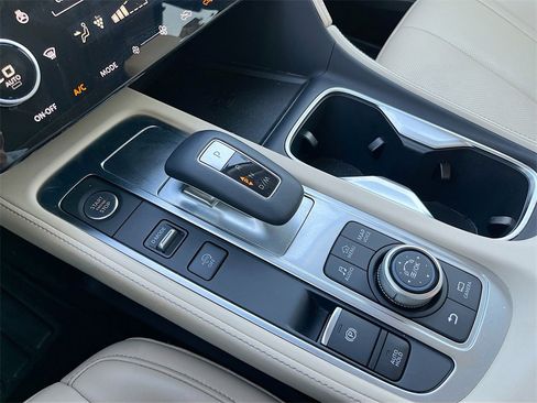 Used 2025 INFINITI QX60 Sensory w/ Vision Package image 17