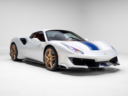 Used 2020 Ferrari 488 Pista Spider image 39