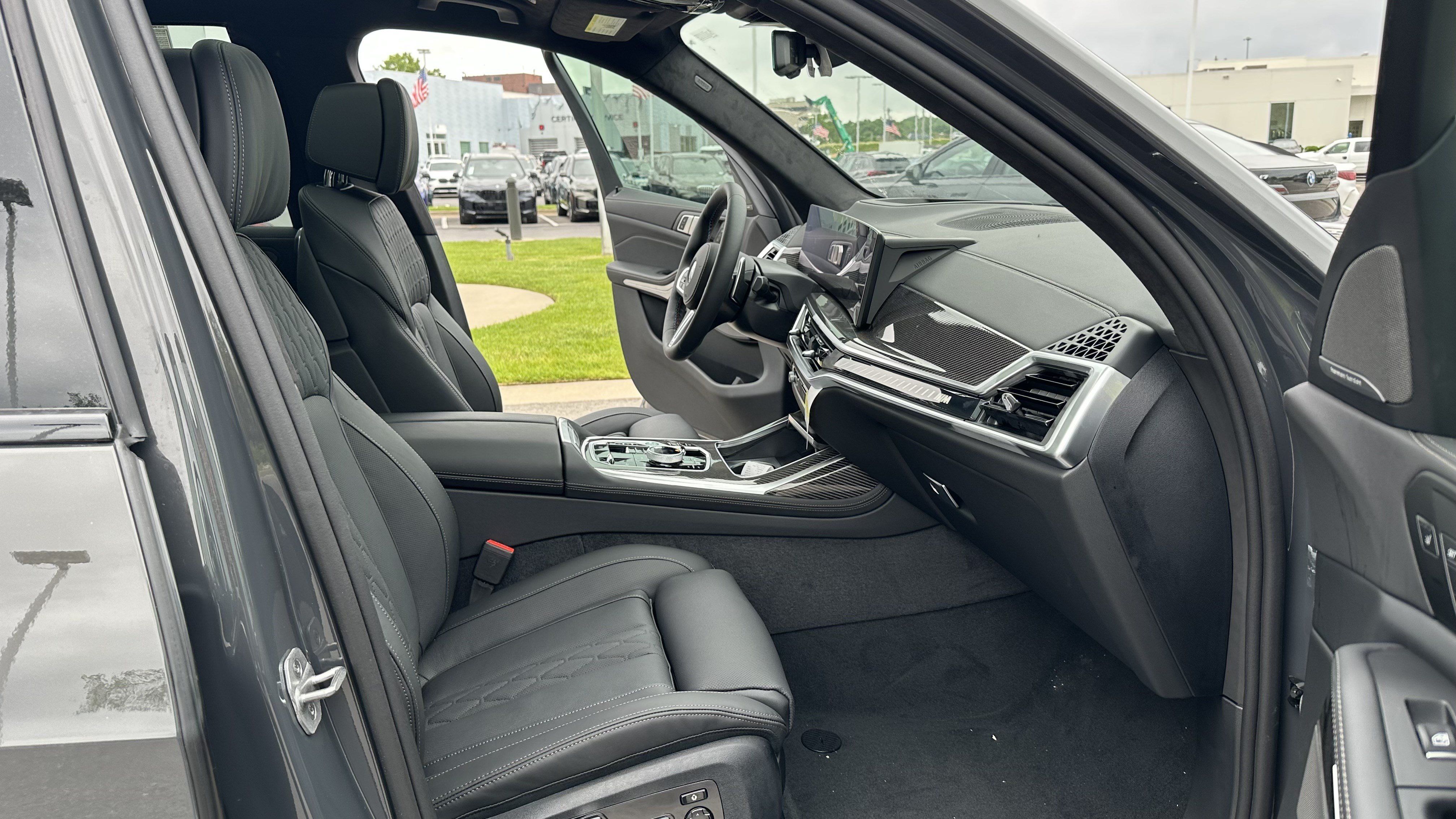 Certified 2026 BMW X7 M60i AWD/4WD image 32
