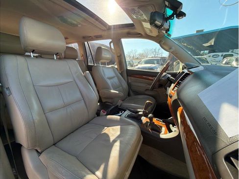 Used 2004 Lexus GX 470 image 4