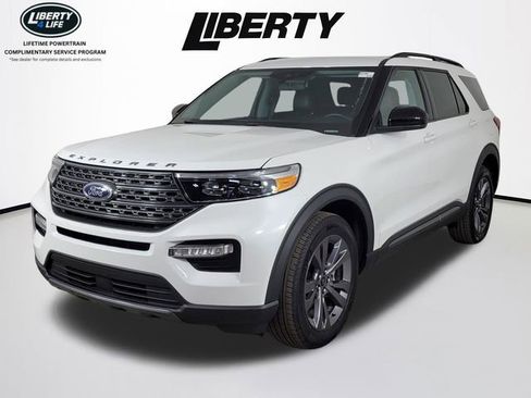 Certified 2024 Ford Explorer XLT w/ Equipment Group 202A AWD/4WD image 7