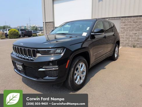 Used 2023 Jeep Grand Cherokee Limited AWD/4WD image 7
