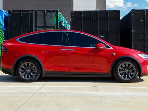 Used 2018 Tesla Model X 100D AWD/4WD image 16