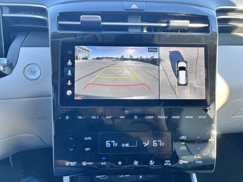 Used 2023 Hyundai Tucson Limited image 12