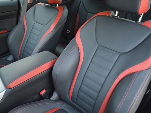 Used 2026 BMW M440i Coupe w/ Premium Package RWD image 27