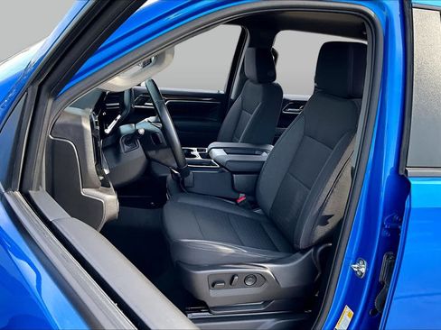 Used 2025 Chevrolet Silverado 1500 LT AWD/4WD image 8