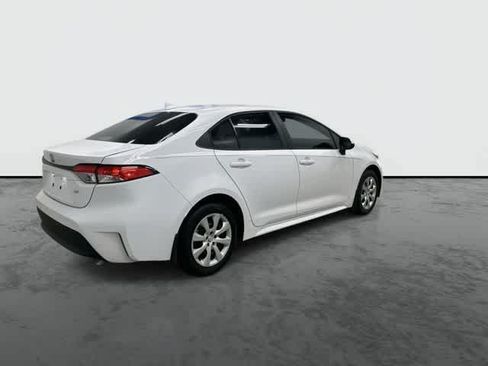 Used 2026 Toyota Corolla LE FWD image 4