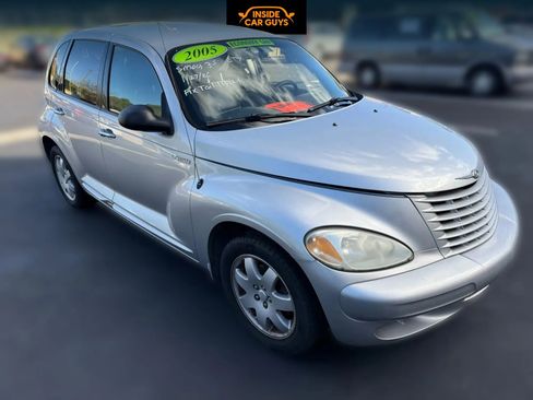 Used 2005 Chrysler PT Cruiser Limited image 7